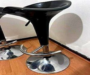 <p>Silla piso bar</p>