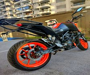 Moto KTM en excelente estado