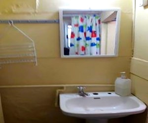 <p>Pieza amoblada con baño privado</p> image