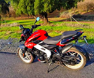 Moto Pulsar ns200 bajaj