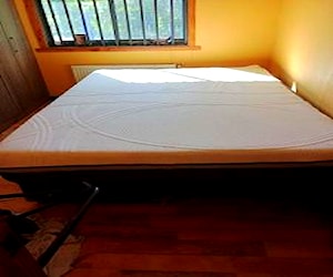 <p>Cama americana Valdivia </p>