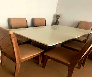 <p>Comedor 6 sillas</p>