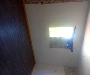 <p>Arriendo habitacion</p>