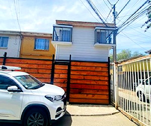 Hermosa casa ubicada en sector cerrado