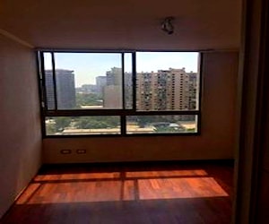 Se vende depto 1d+1b a pasos metro u.católica (l1)