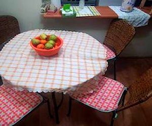 Mesa comedor redonda + 4 sillas