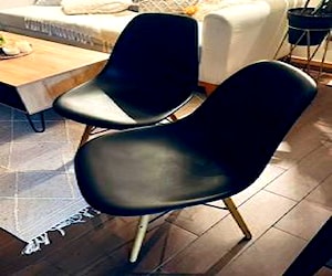 Sillas Eames (2)