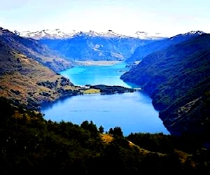 Parcela con orilla de lago