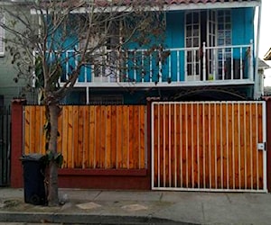 Amplia casa de 2 pisos 92 m2 solida en quilicura