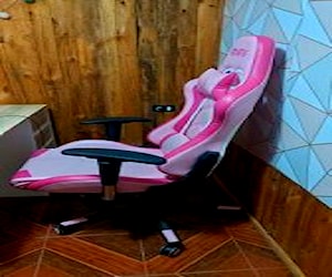 <p>Silla gamer rosada</p>