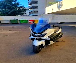 Scooter Yamaha Nmax 155 con abs casi nueva