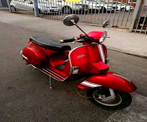 Moto tipo vespa, 4 marchas conversable