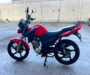 Moto Yamaha 125