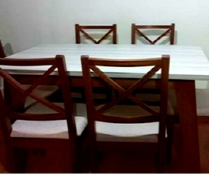 <p>Comedor 6 personas nuevo!</p>