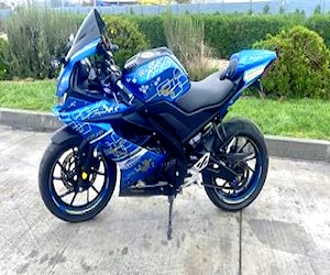 Moto yamaha R15