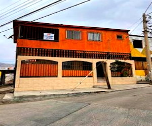 Se Vende Casa Esquina Grande