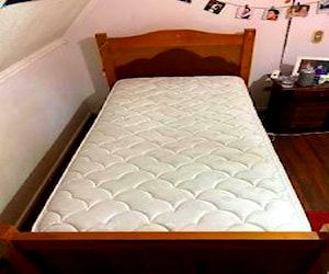 <p>Cama 1 plaza con colchón Rosen </p>