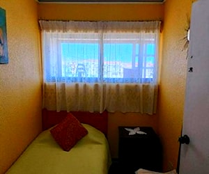 Arriendo pieza amoblada con baño privado