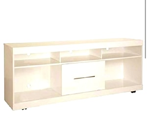 <p>Rack tv blanco</p>