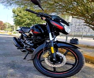 Pulsar 135 LS 2018