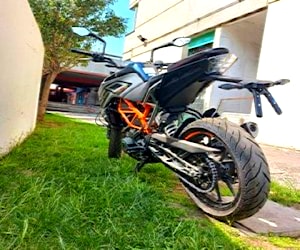 KTM DUKE 250 año 2022 nueva 