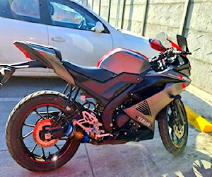 Moto Yamaha R15 V3