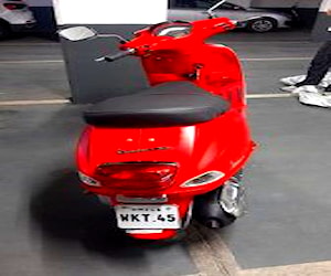 Moto Vespa año 2022