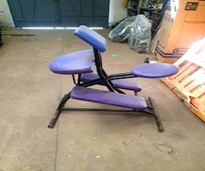 <p>Silla para masaje de fierro</p>