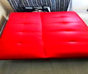 <p> futon en buen estado</p>