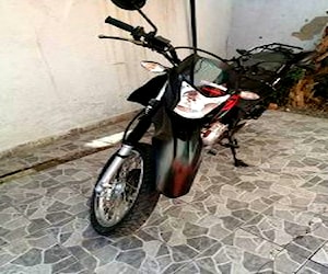 Honda Xr 150 año 2023 único dueño. 