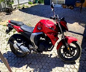 Moto Yamaha fz 2.0 andando