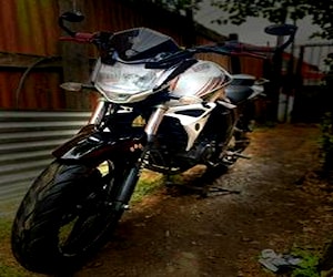 Yamaha FZ