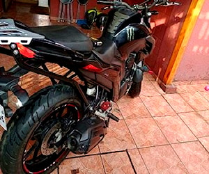 Motocicleta Yamaha FZ 25