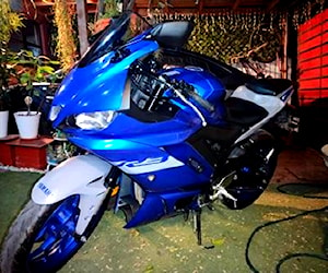 Vendo moto Yamaha r3a en perfectas condiciones