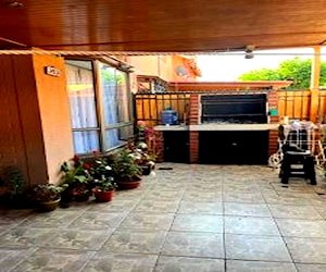 Se vende bella casa en condominio cerrado