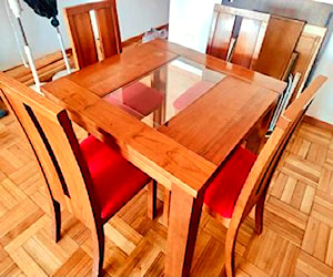 <p>Hermoso comedor raulí 4 sillas</p>