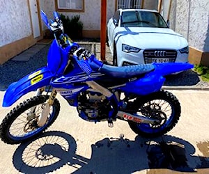 Yamaha yzf250