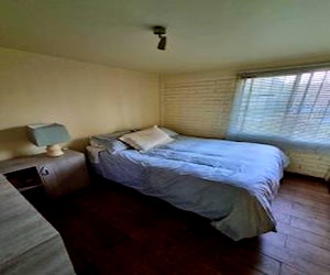 <p>Dormitorio 3 meses Providencia</p>