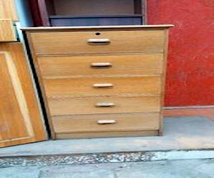 <p>Comoda madera</p>