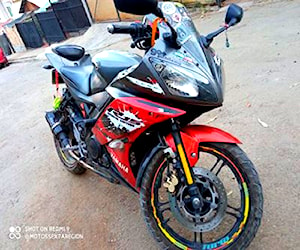 Yamaha R15 v2 edicion especial 