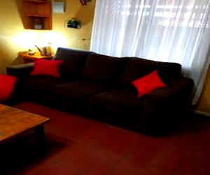 <p>Sofa 3 cuerpos cafe chocolate</p>