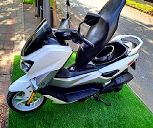 Moto scooter yamaha