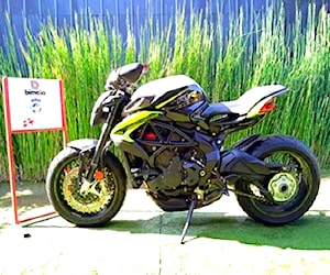 Mv agusta dragster 800 rr