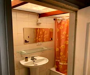 Interior con baño individual