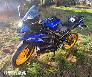 Yamaha r15 v3 