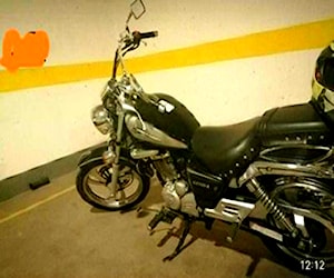 Moto suzuki gz 150