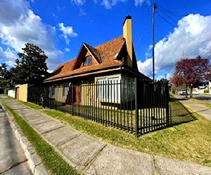 Casa en Av. España de 4 habitaciones y 200 m2 C