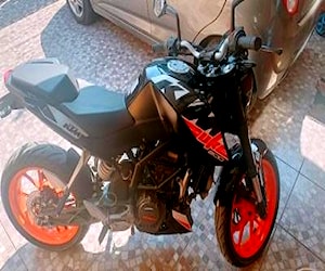 Moto KTM Duke 200 