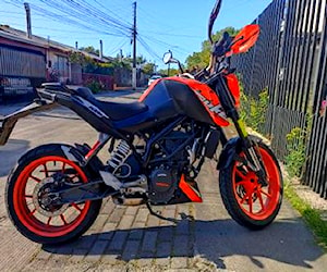 Ktm duke 200