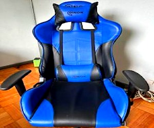 <p>Silla Gamer Pro con Cojín Lumbar y Cervical</p>